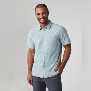 Vuori Gray Casual Button Down Shirt Short-Sleeve Bridge Button Down